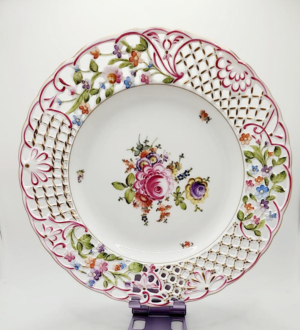 Herend Hungary Bouquet of Saxony 8434/BS 9.25" Reticulated Wall Plate